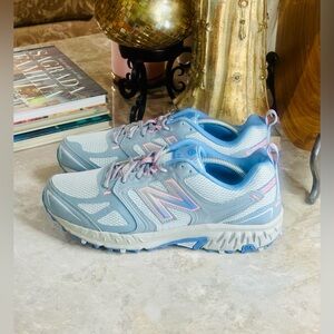 New Balance Womens WTE412A3 Gray Running/All Terrain Shoes - Sz. 9 - Excellent!